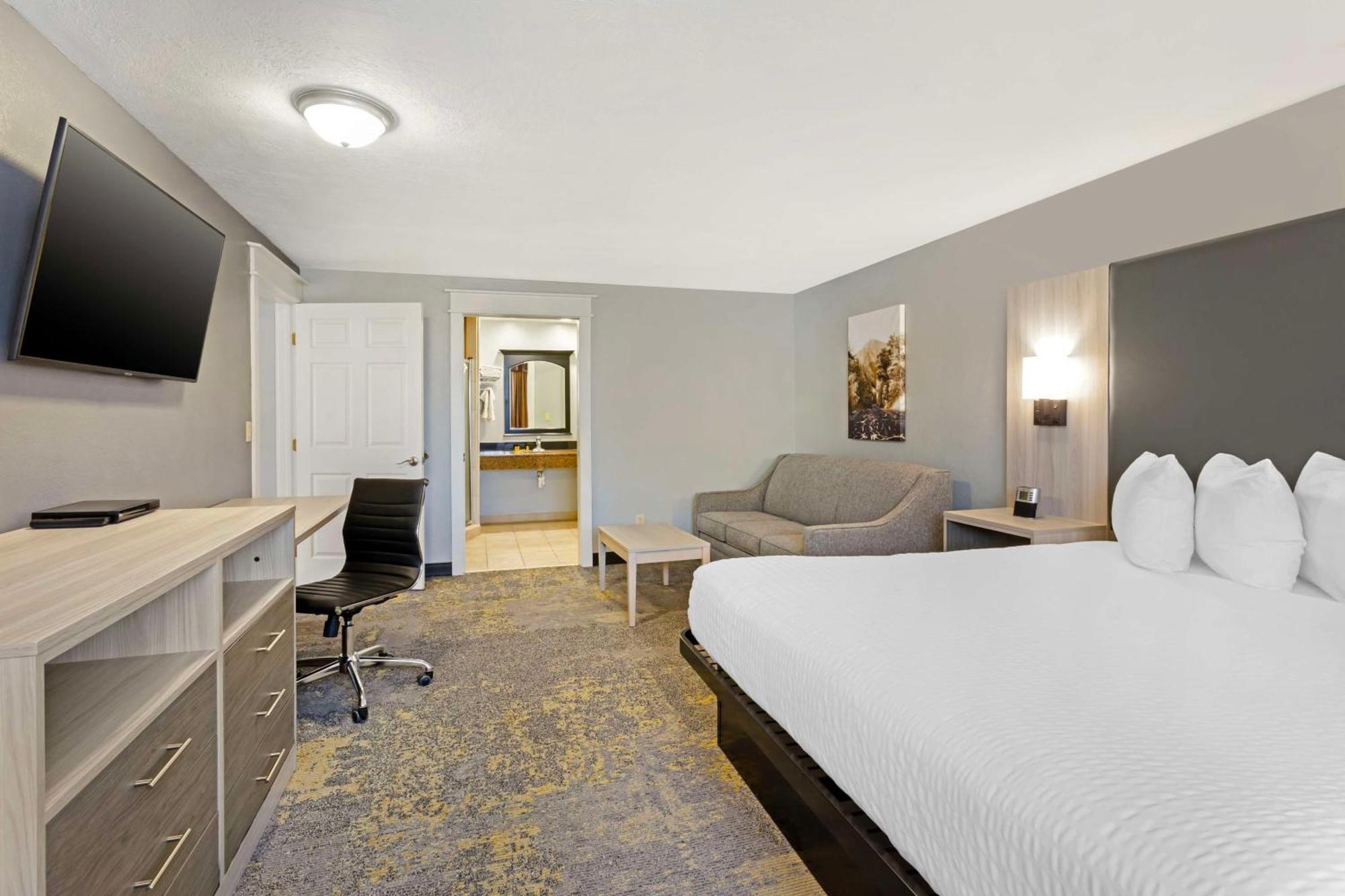 Best Western Plus Weston Inn Лоуган Екстериор снимка