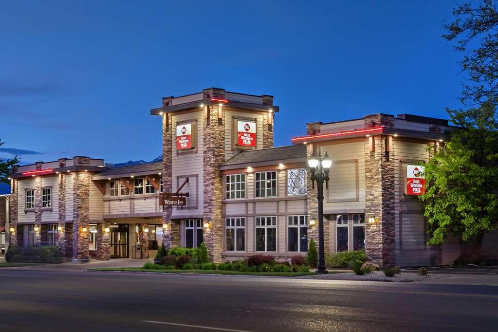 Best Western Plus Weston Inn Лоуган Екстериор снимка